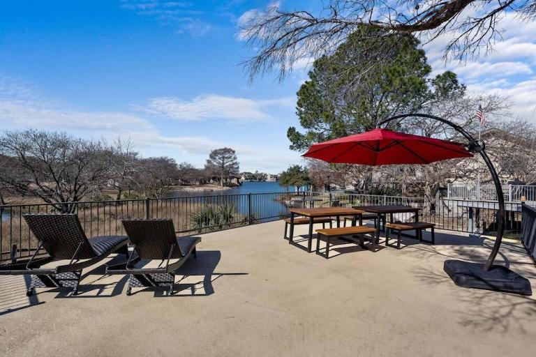 Horseshoe Bay - Lakefront - Pool - Hot Tub - Lake LBJ - B&B Horseshoe Bay