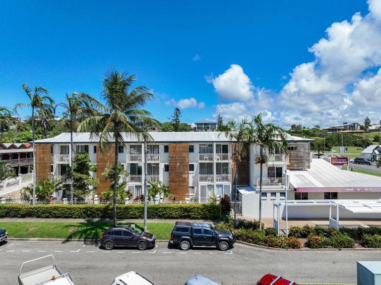 Superior Studio - Unit 4 - B&B Emu Park