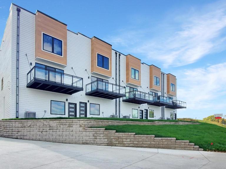 CentralPark Townhome B10 - B&B Arnolds Park