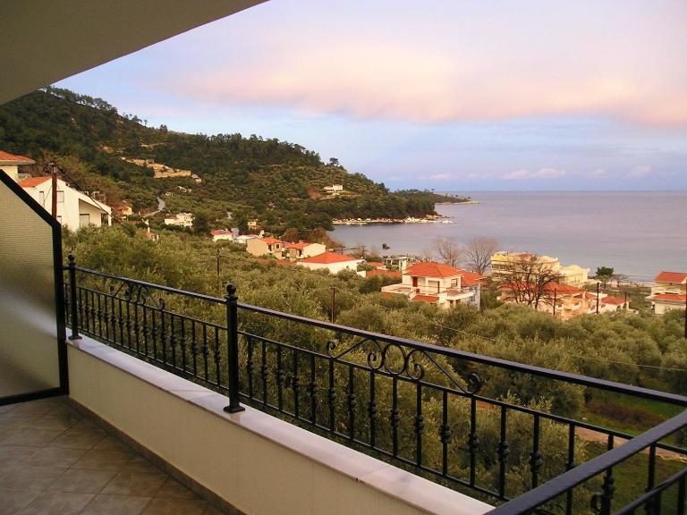 Golden Beach Inn - Bed and Breakfast Chrysí Ammoudiá