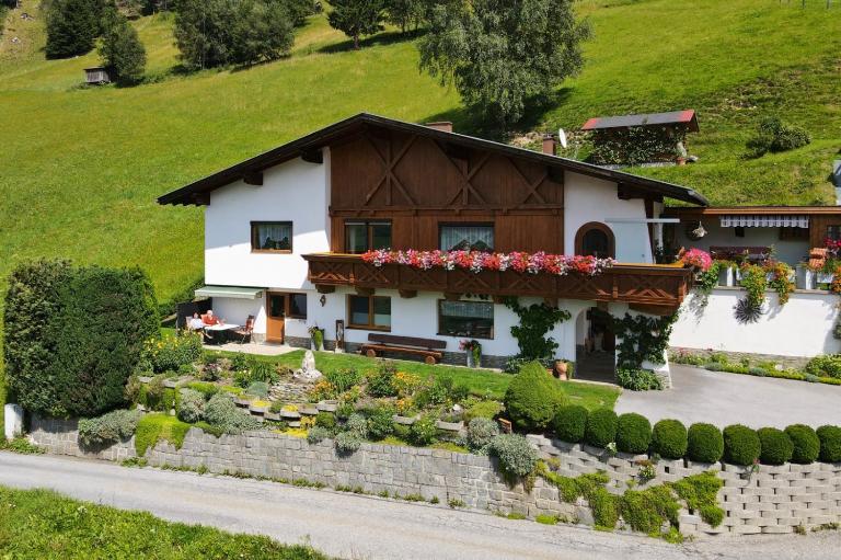 Haus Gertrud - B&B Jerzens
