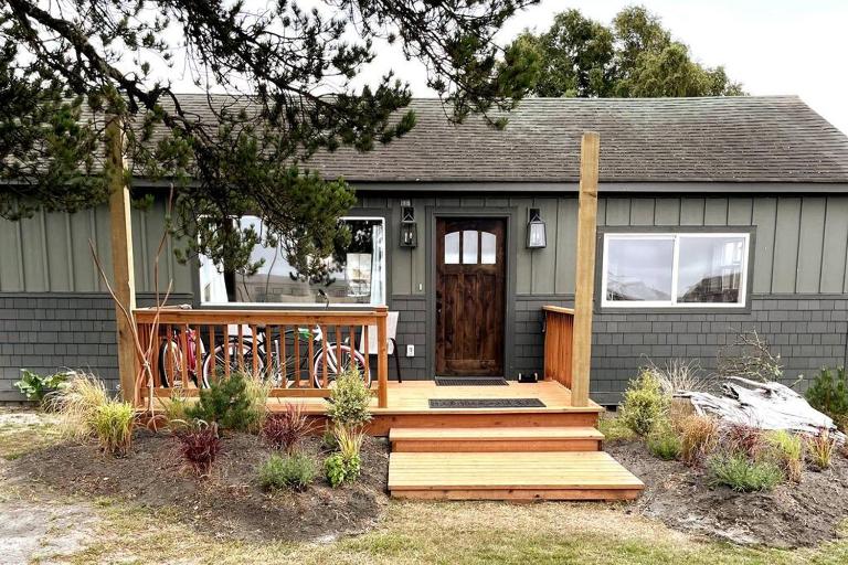 Willapa Bay House (dot) Com - B&B Tokeland
