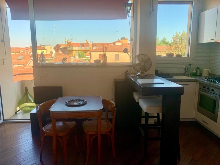 Charming Home Towers-Roofs View - Ferienwohnung Bologna