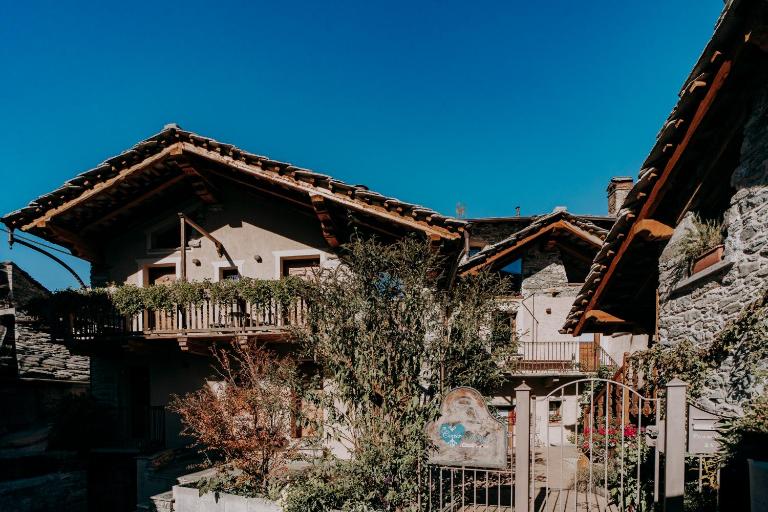 Au coeur du village Chambres d'hôtes & SPA - Chambres d'hôtes Arnad