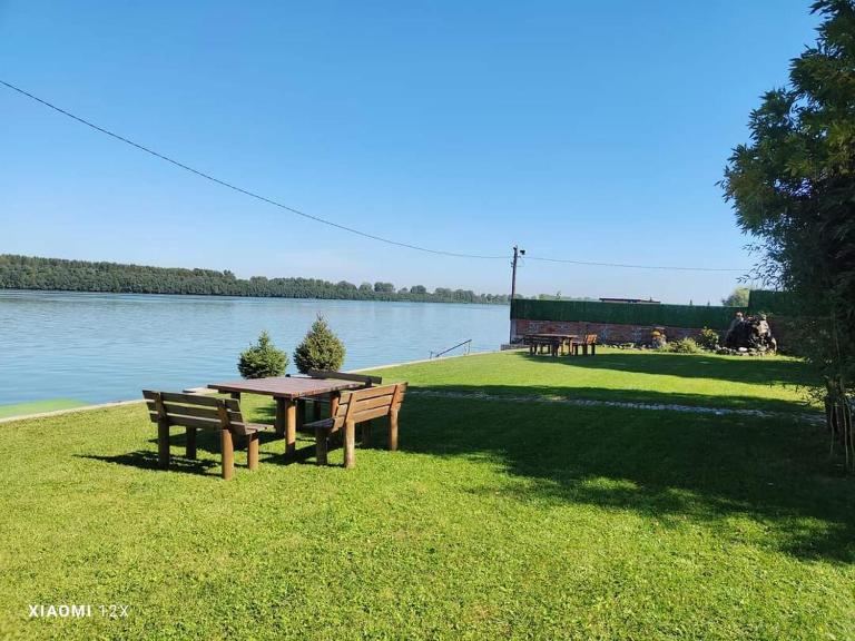 Vila Maza - Bed and Breakfast Smederevo