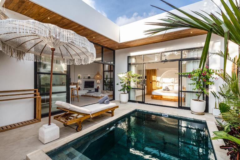 Villa Kadoo - Uluwatu by Yolla Hospitality - B&B Uluwatu