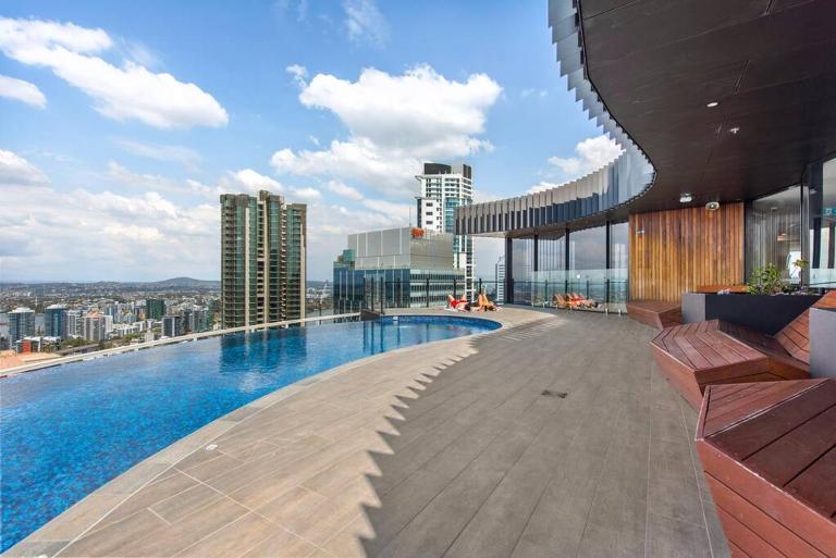 City Living - 1Bed,1Bath,Pool - Chambres d'hôtes Brisbane