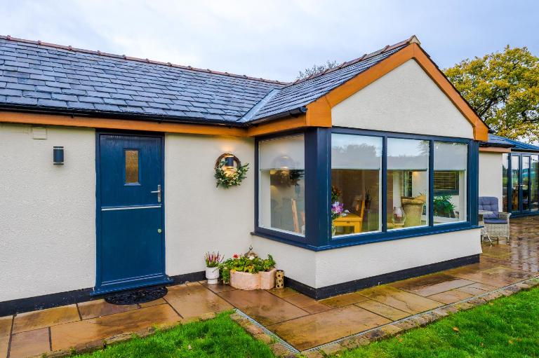 The Knoll Lodge- Beautiful Luxurious One Double Bedroom Property - Ferienwohnung Farington