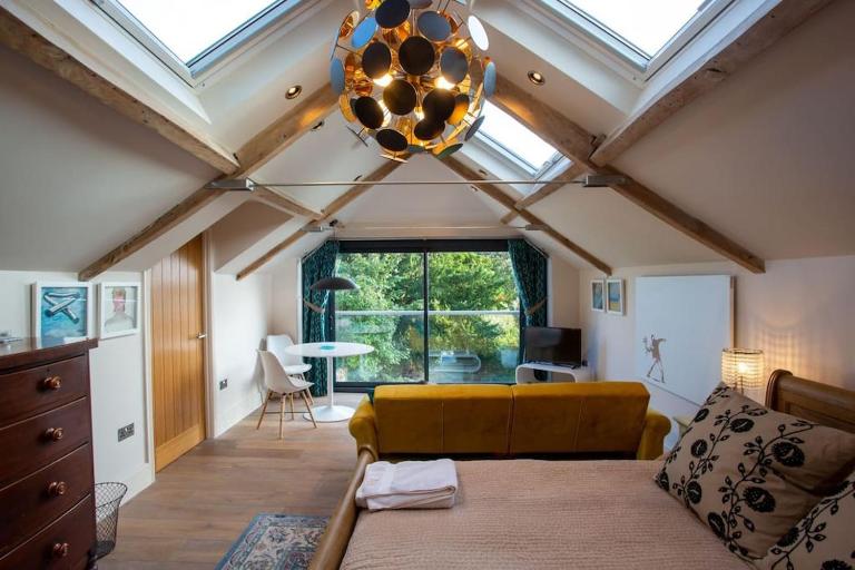 The Tullet, boutique hideaway in Somerset - B&B Banwell