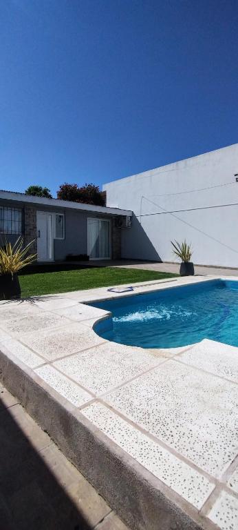 dpto faro con pileta a 300 mts de la playa - B&B Mar del Plata