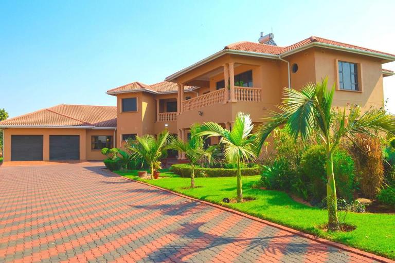 Mount Pleasant - Luxurious 4-Bed Villa - B&B Harare