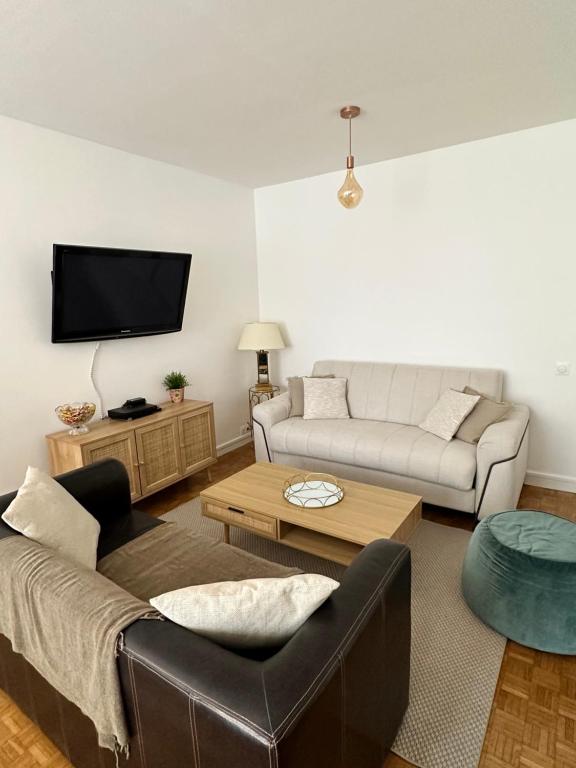 Equipé confort calme Métro 10 mn de Paris - B&B Boulogne-Billancourt