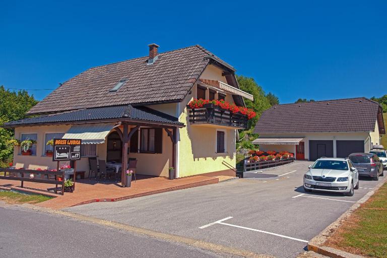 Guest House Ljubica - Ferienwohnung Rastovača