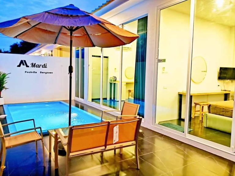 Mardi Poolvilla Bangsaen สระส่วนตัว - Bed and Breakfast Ban Bang Saen (2)