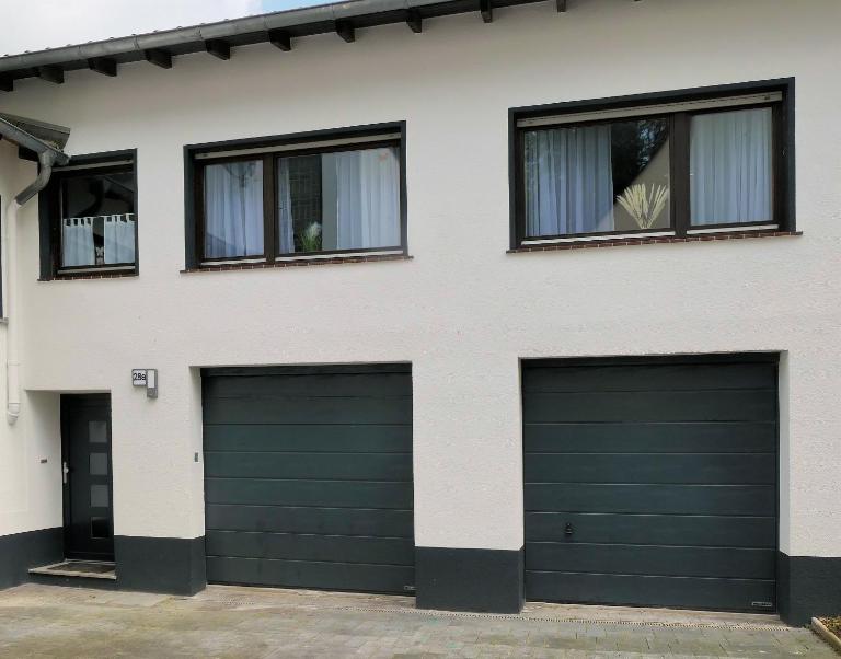 Ferienhaus Blick zur Ahr - Bed and Breakfast Antweiler