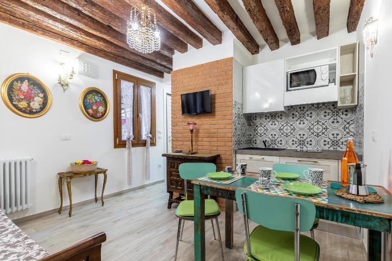 Con giardino privato, in centro, vicino stazione - B&B Venice