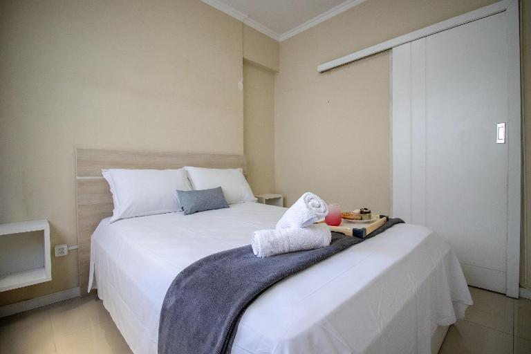 ROS84 - Quadra Mar, 1 Dorm, Climatizado, Wi-Fi - Chambres d'hôtes Balneário Camboriú
