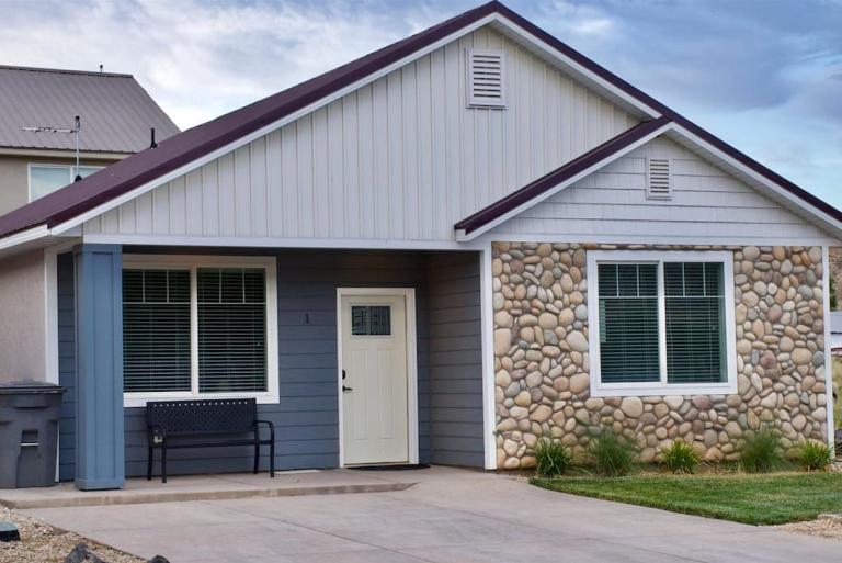 ZC1 Home Away From Home Near Zion - B&B LaVerkin