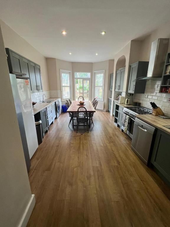 Grand Tulse Hill Villa - B&B London