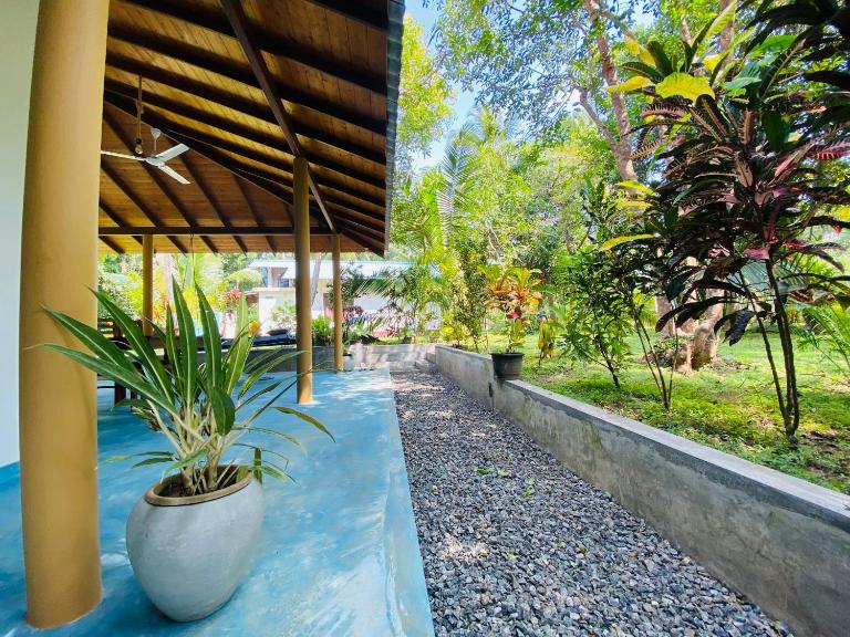 See Turtle Villa - Bed and Breakfast Tangalle