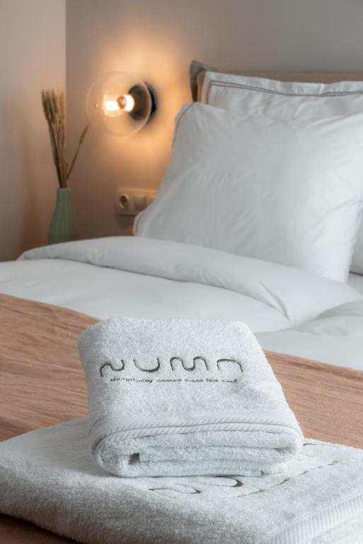 Num Suites & Lofts Athens - Bed and Breakfast Athene