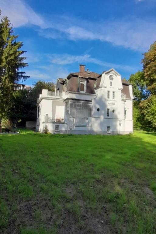 Kurpension Parkfrieden - B&B Bad Pyrmont