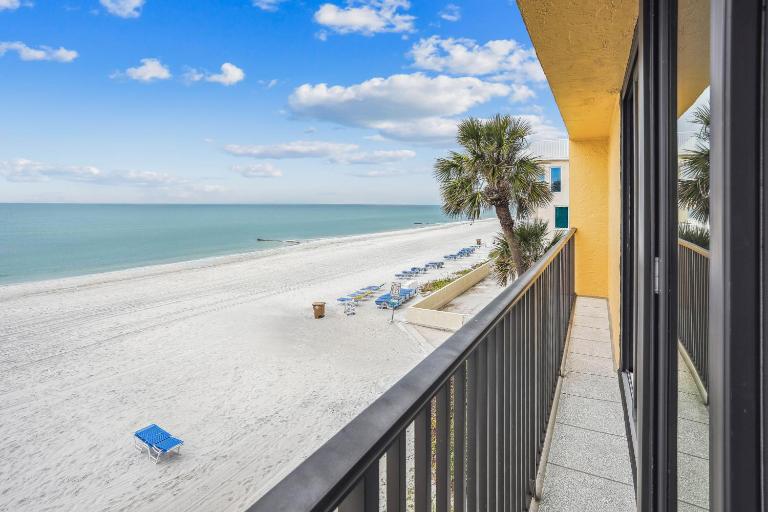 Trillium 2B - Premier - Bed and Breakfast St. Pete Beach