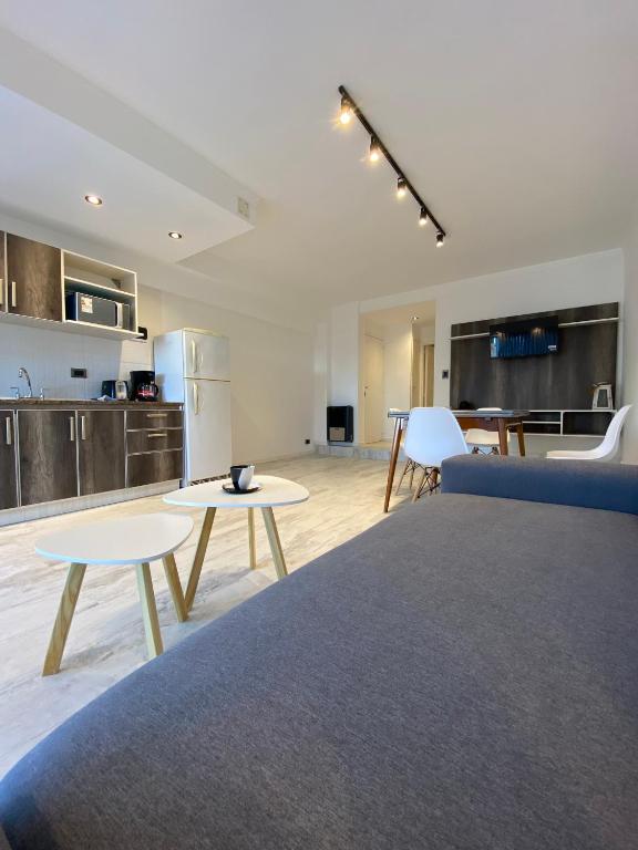 Depto La Perla 100 mt playa fte pza España 4 personas - Chambres d'hôtes Mar del Plata