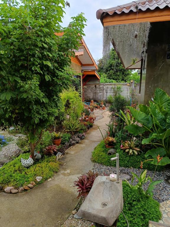 Tonpho homestay Lampangต้นโพธิ์โฮมสเตย์ - B&B Lampang