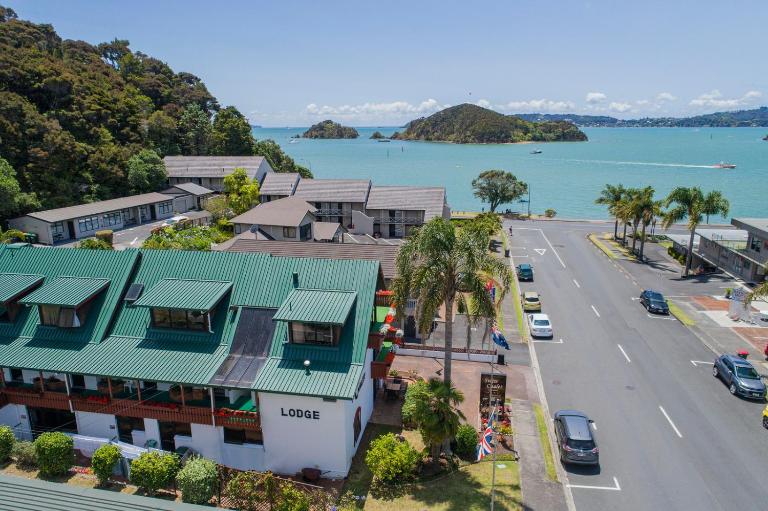The Swiss Chalet Holiday Apartment 3, Bay of Islands - B&B Paihia