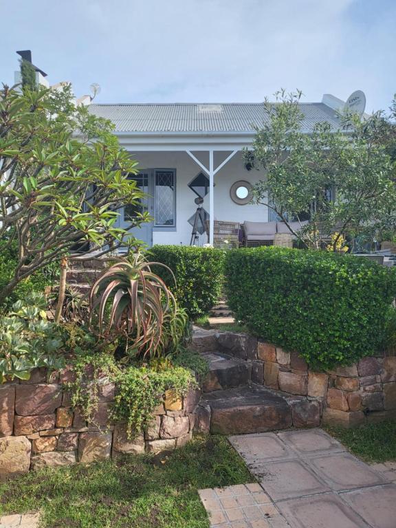 Charming 2 Bedroom Cottage in Noordhoek surrounds - B&B Ciudad del Cabo