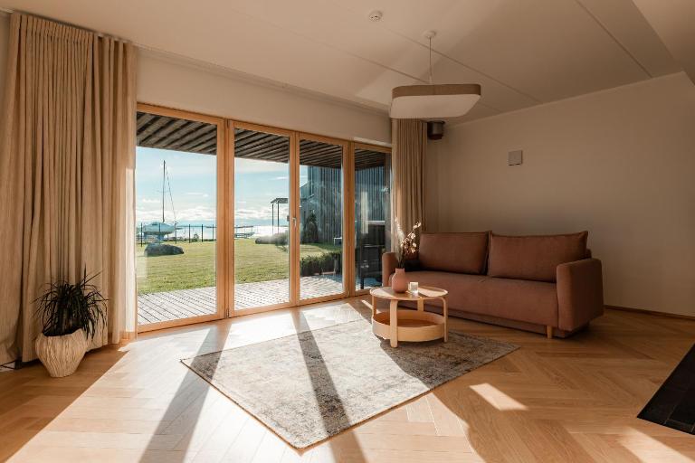 Kaluri Seaview Apartment - B&B Kuressaare
