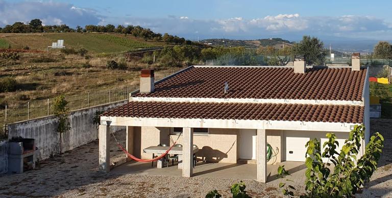 Casa das Lagoas com piscina exclusiva - Bed and Breakfast Bragança
