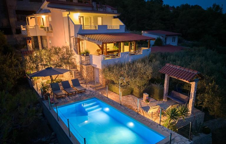 Holiday house Stupalo- with private pool, both floors air-conditioned - Ferienwohnung Rukavac