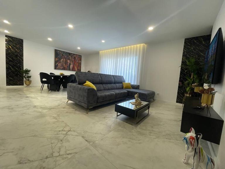 Chez Alexandre - Magnifique Appartement - Ponte de Lima - Wifi Gratuit - Parking Gratuite - B&B Cancinhola