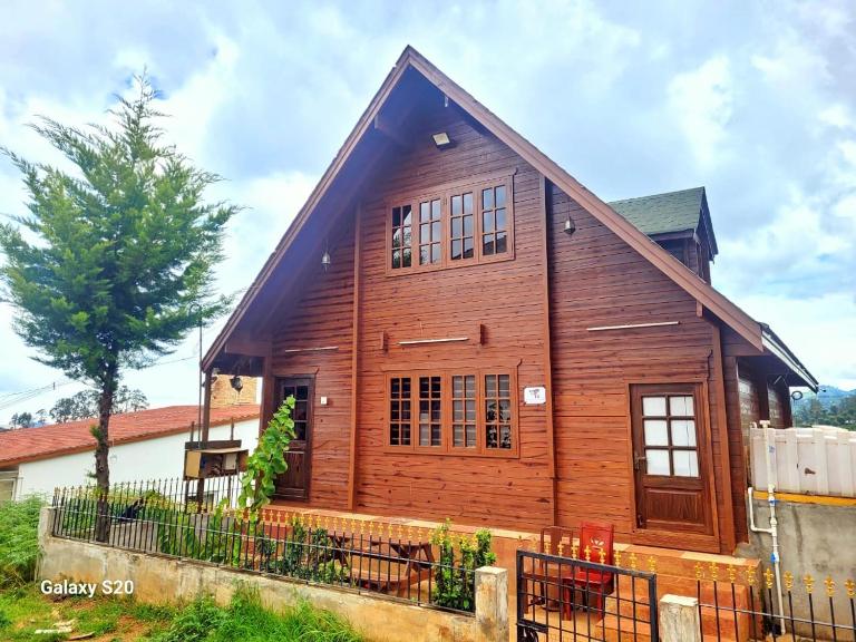 Joy Eco Woodhouse - 3 Bhk House - B&B Ooty