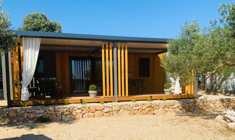 Beachfront Bliss - Vortex4BB - Bed and Breakfast Tisno