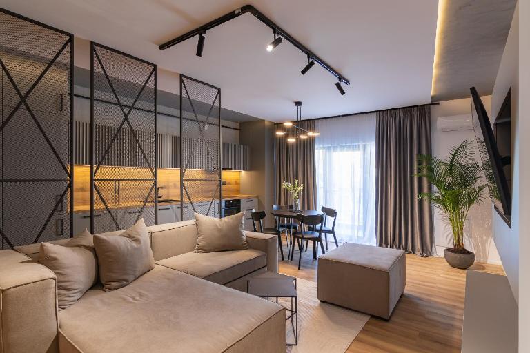 Expozitiei ap. 6 - B&B Baia Mare