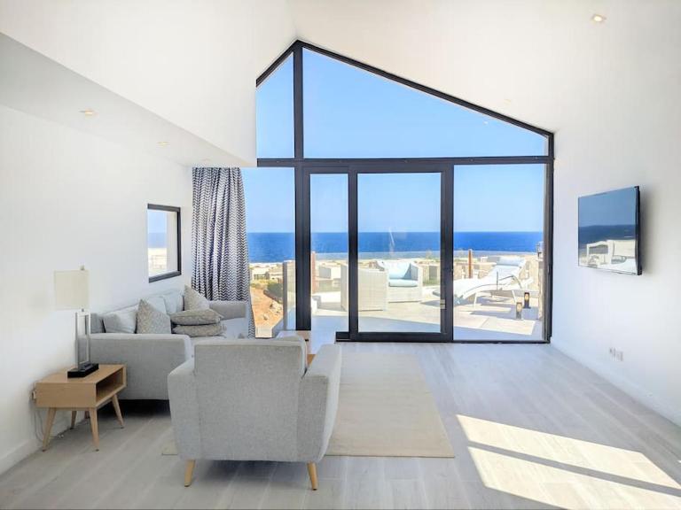 Modern Soma Bay 2BR Villa w sea views, beach & pool access - B&B Hurghada