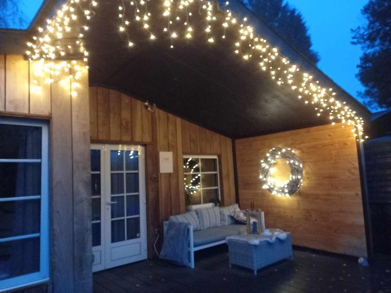 Time 2 Relax chalet aan het water - Bed and Breakfast Geel