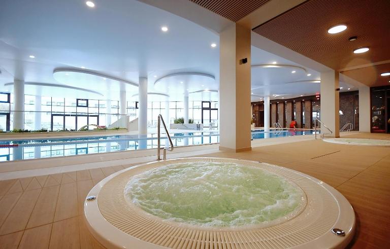 Apartament Lux I , Kołobrzeg Aqua Polanki , Baseny , Sauny , Siłownia - B&B Kołobrzeg