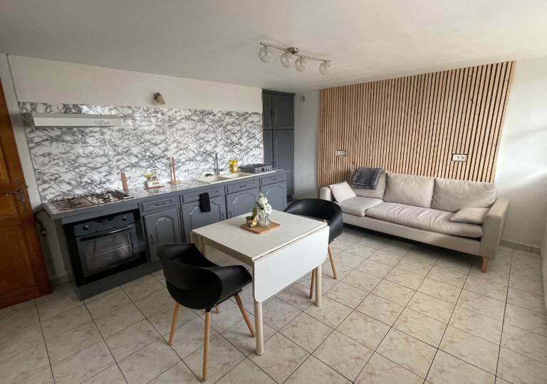 Appartement avec petit jardin - B&B Bagnères-de-Bigorre