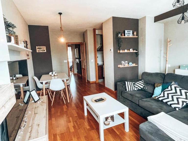 Apartamento Cemba Ponferrada - Chambres d'hôtes Ponferrada