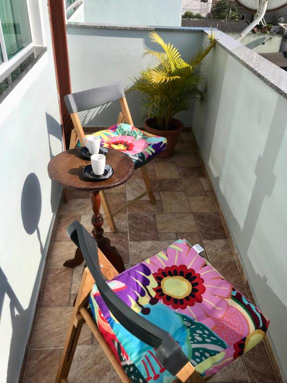 KITNET Ar condicionado, Wi Fi e varanda perto Praia Grande - B&B Arraial do Cabo