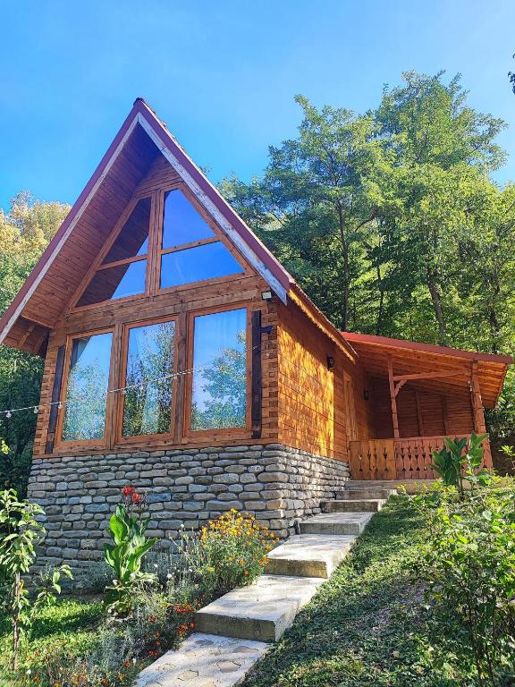 La sat - Blândă Mărie - Chambres d'hôtes Bertea