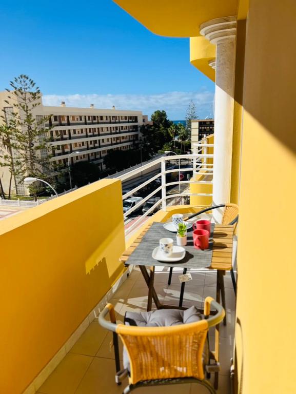 Apartamentos Linares - Playa de los Cristianos 2 bed - B&B Los Cristianos