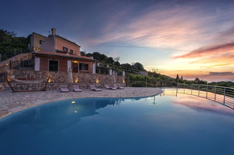 Agallis Corfu Residence - Chambres d'hôtes Sokráki