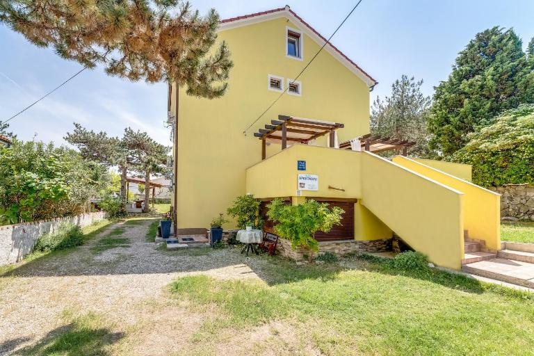 Apartman P1 RUBESSA s parkirnim mjestom - B&B Baška