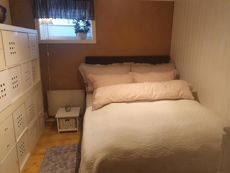 Koselig rom med stue i Bodø sentrum - Chambres d'hôtes Bodø