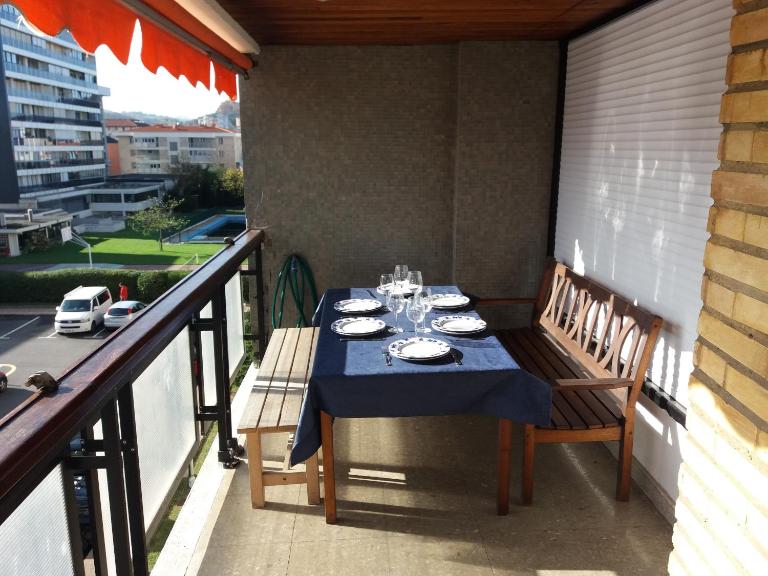 Apartamento a 130 metros de la playa Parking - B&B Zarautz